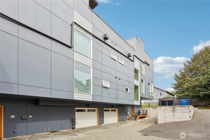 Property photo for 3709 S Dakota Street, Seattle photo 26