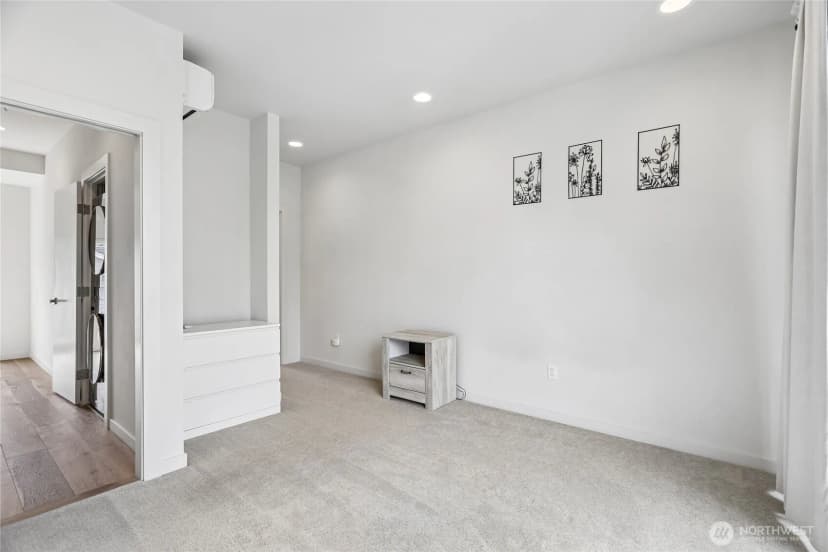 Property photo for 3709 S Dakota Street, Seattle photo 16