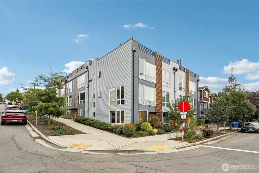 Property photo for 3709 S Dakota Street, Seattle photo 27