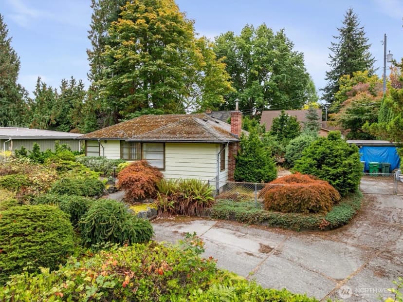 Property photo for 4005 Ne 88th Street, Seattle photo 8