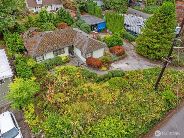 Property photo for 4005 Ne 88th Street, Seattle photo 5