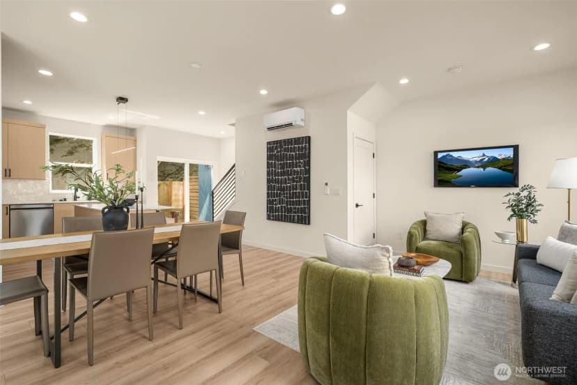 Property photo for 2649 A Nw 63rd St, Seattle photo 4