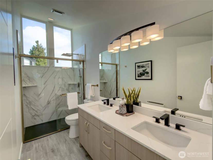 Property photo for 5402 20th Avenue S, Seattle photo 10