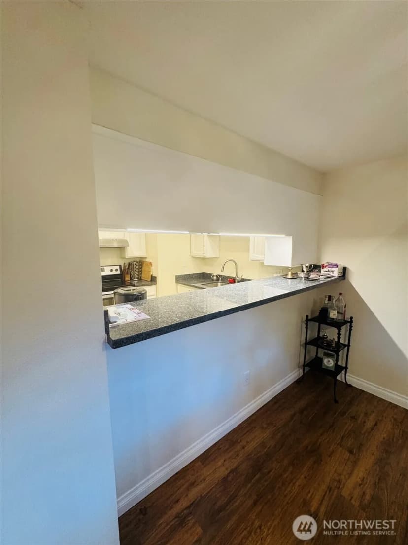 Property photo for 15609 Ne 18th St #d104, Bellevue photo 6