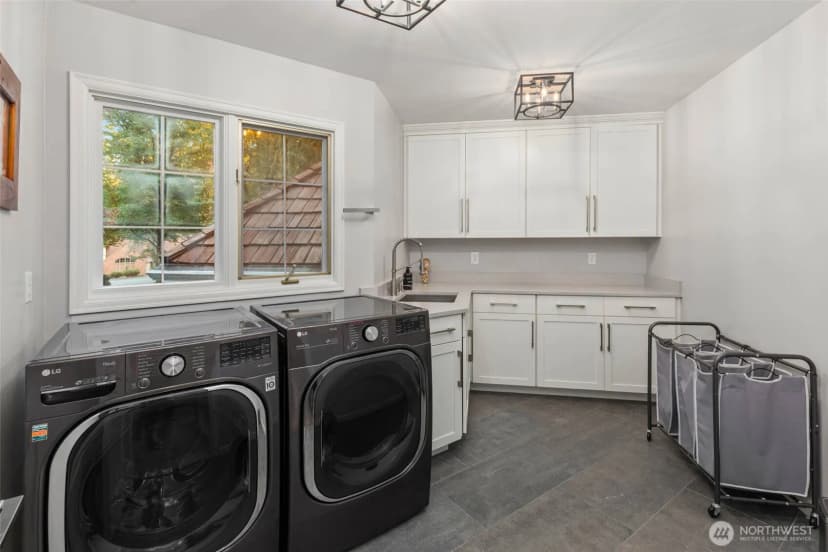 Property photo for 10129 214th Avenue Ne, Redmond photo 26