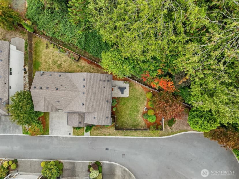 Property photo for 19620 1st Avenue Se, Bothell photo 33