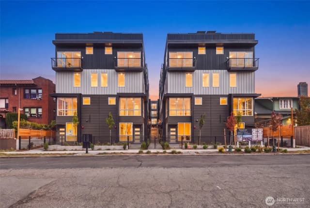Property photo for 2328 Franklin Avenue E #g, Seattle photo 4