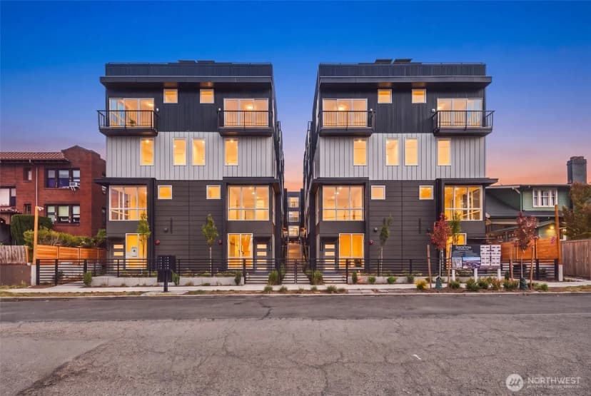 Property photo for 2328 Franklin Avenue E #g, Seattle photo 4