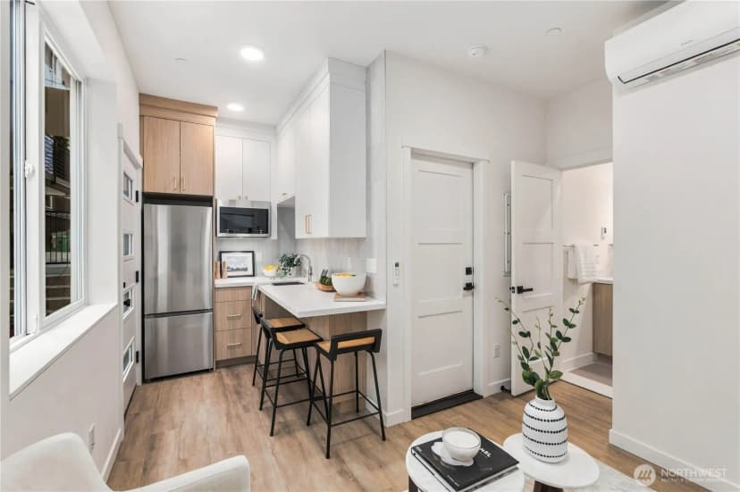 Property photo for 2328 Franklin Avenue E #g, Seattle photo 8