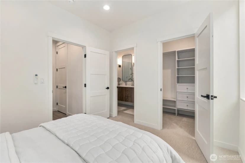 Property photo for 2328 Franklin Avenue E #g, Seattle photo 24