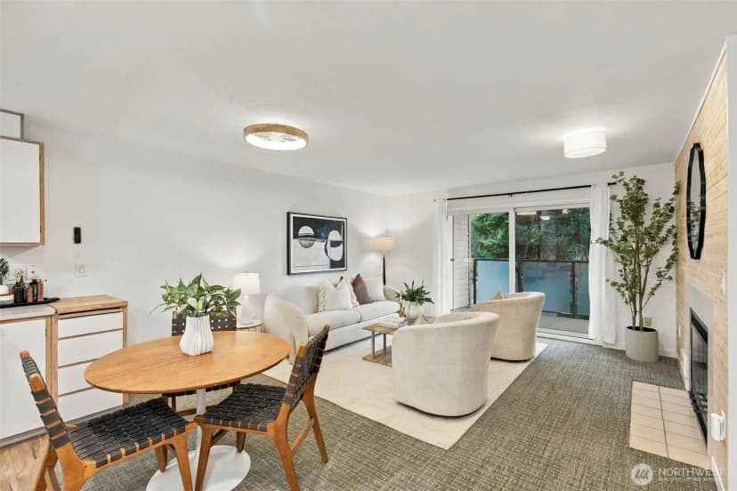 Property photo for 5225 50th Avenue Ne #204, Seattle photo 12