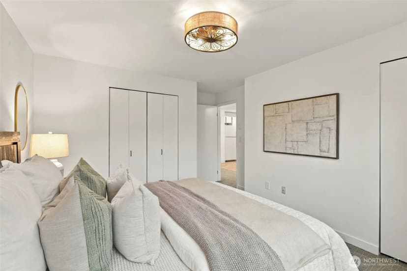 Property photo for 5225 50th Avenue Ne #204, Seattle photo 20