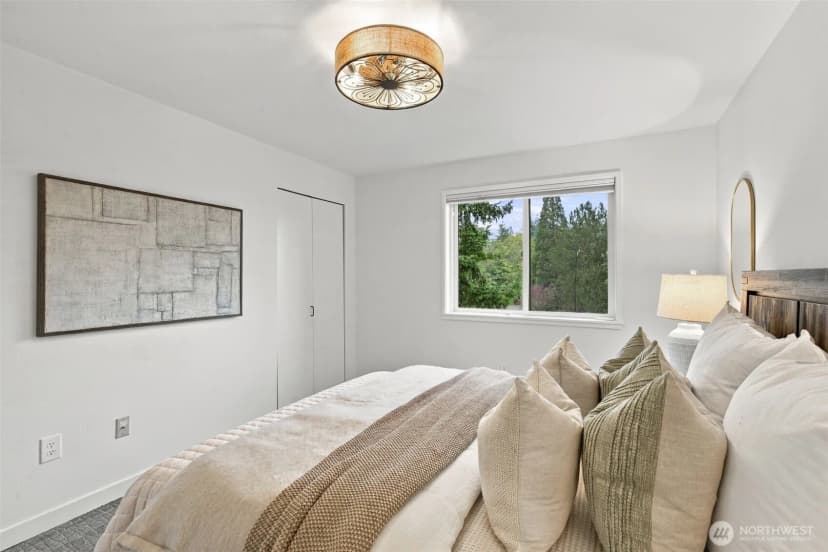 Property photo for 5225 50th Avenue Ne #204, Seattle photo 18