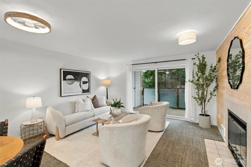 Property photo for 5225 50th Avenue Ne #204, Seattle photo 13
