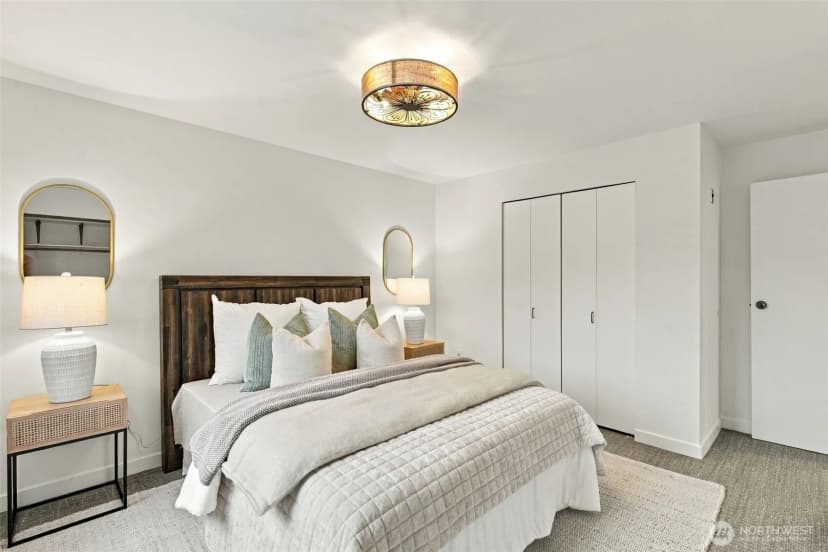 Property photo for 5225 50th Avenue Ne #204, Seattle photo 19