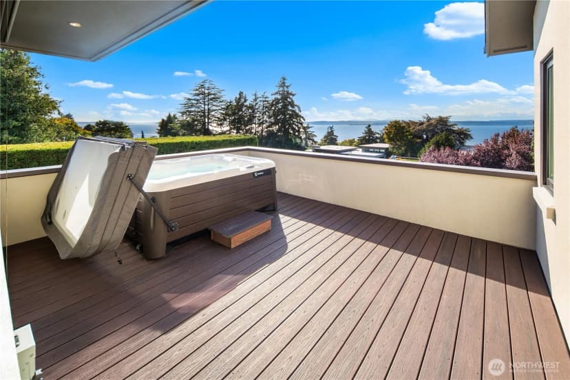 Property photo for 2820 Magnolia Boulevard W, Seattle photo 26
