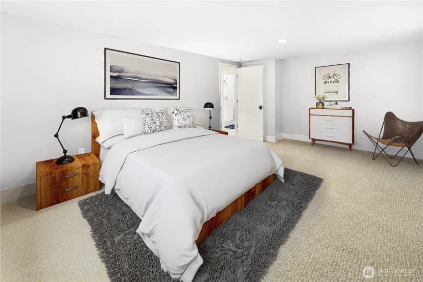 Property photo for 2820 Magnolia Boulevard W, Seattle photo 31