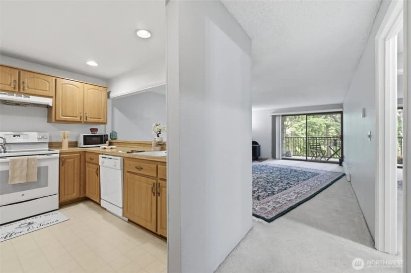 Property photo for 6702 139 Avenue Ne #750, Redmond photo 7