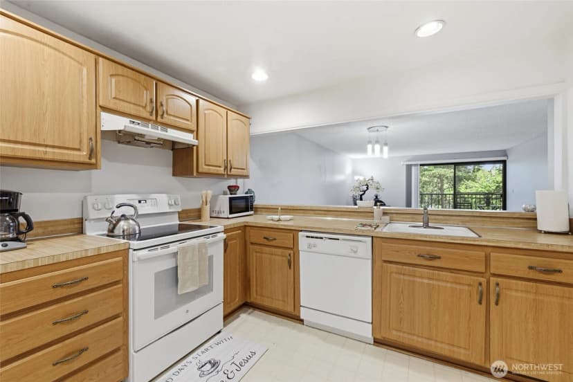 Property photo for 6702 139 Avenue Ne #750, Redmond photo 11