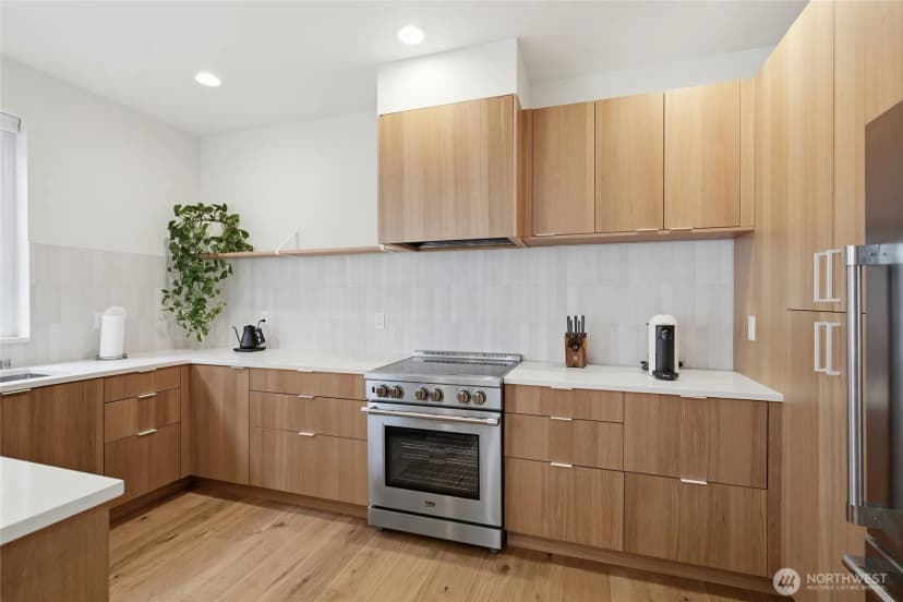 Property photo for 514 Ne 102nd Street #b, Seattle photo 10