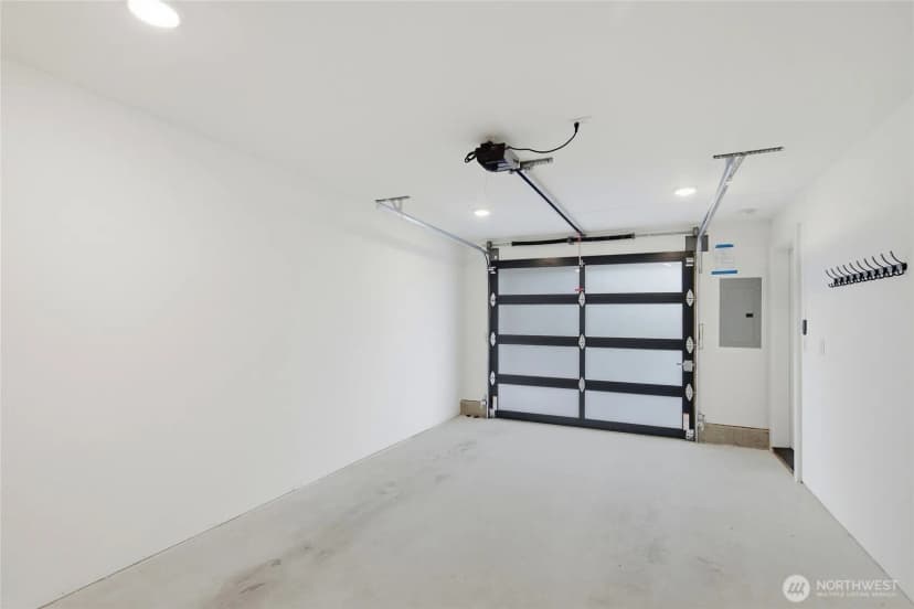 Property photo for 514 Ne 102nd Street #b, Seattle photo 24
