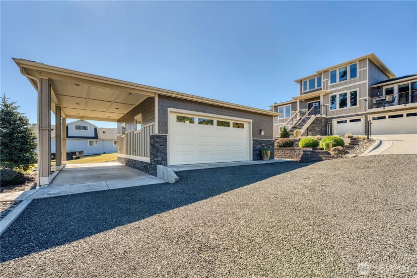 Property photo for 7940 Beach Drive E, Port Orchard photo 31