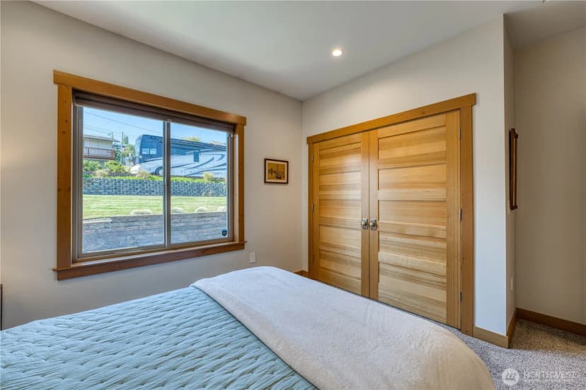 Property photo for 7940 Beach Drive E, Port Orchard photo 20