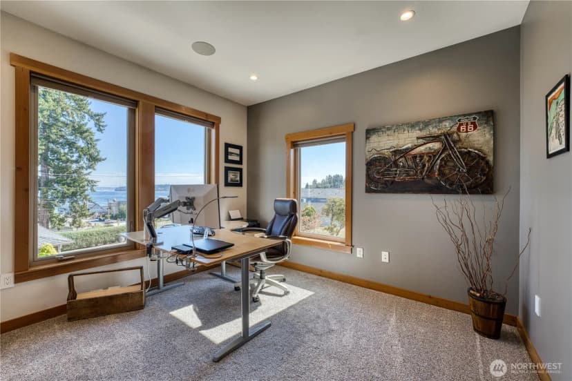Property photo for 7940 Beach Drive E, Port Orchard photo 15