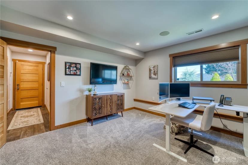 Property photo for 7940 Beach Drive E, Port Orchard photo 28