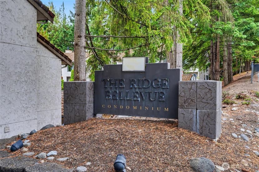 Property photo for 10410 Ne 32nd Place #d-104, Bellevue