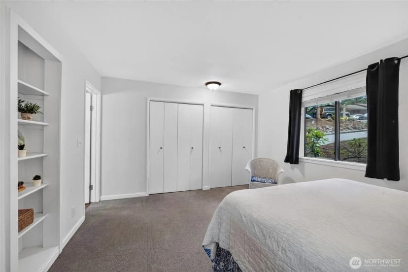 Property photo for 10410 Ne 32nd Place #d-104, Bellevue photo 11