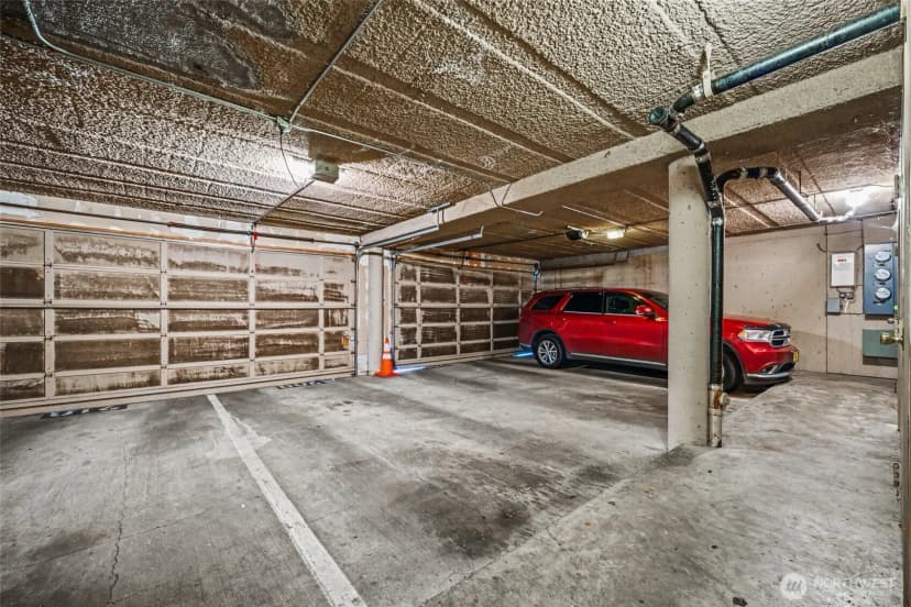 Property photo for 10410 Ne 32nd Place #d-104, Bellevue photo 14