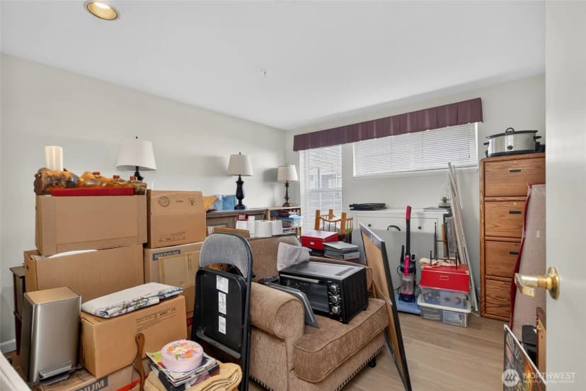 Property photo for 2125 California Avenue Sw #302, Seattle photo 21