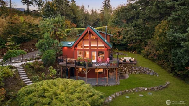 Property photo for 36416 Se 82nd Street, Snoqualmie photo 2