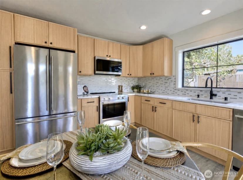 Property photo for 5404 20th Avenue S, Seattle photo 15