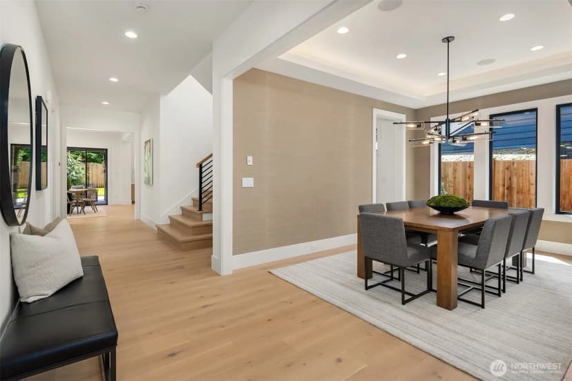 Property photo for 8016 Fairway Drive Ne, Seattle photo 13