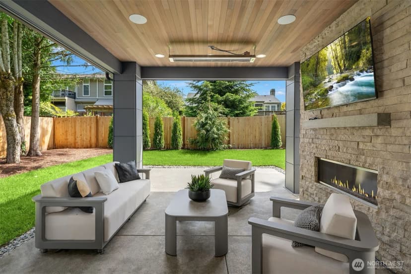 Property photo for 8016 Fairway Drive Ne, Seattle photo 27