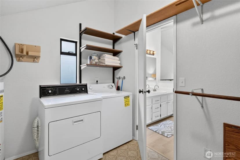 Property photo for 9738 Ashworth Avenue N, Seattle photo 24