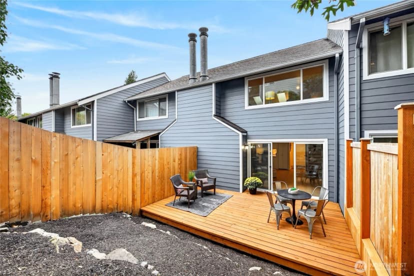 Property photo for 9738 Ashworth Avenue N, Seattle photo 14