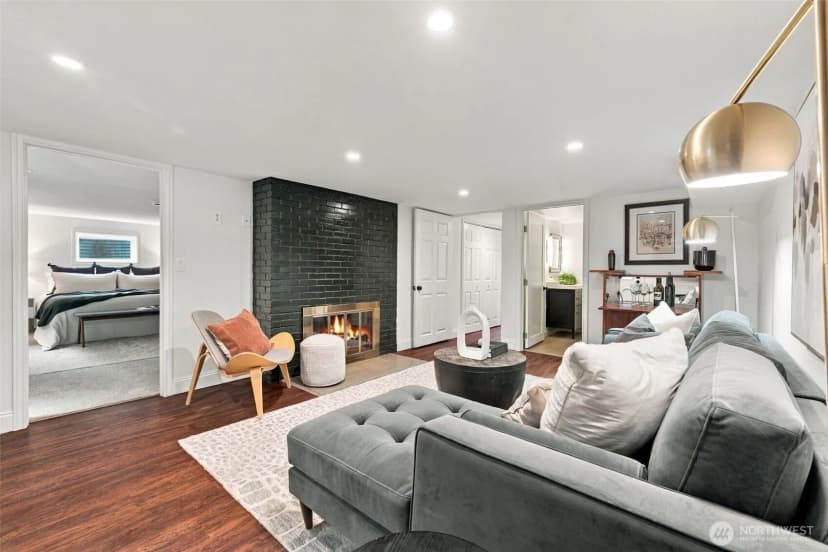 Property photo for 10735 Densmore Avenue N, Seattle photo 18