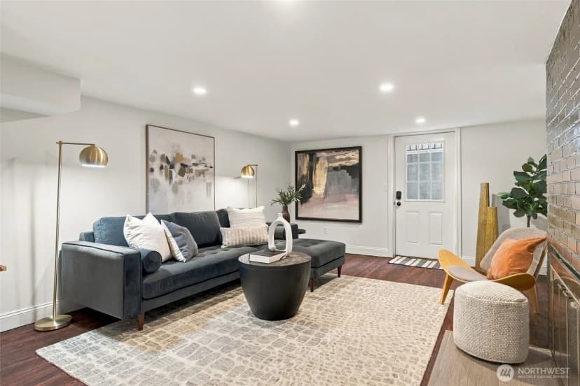Property photo for 10735 Densmore Avenue N, Seattle photo 15
