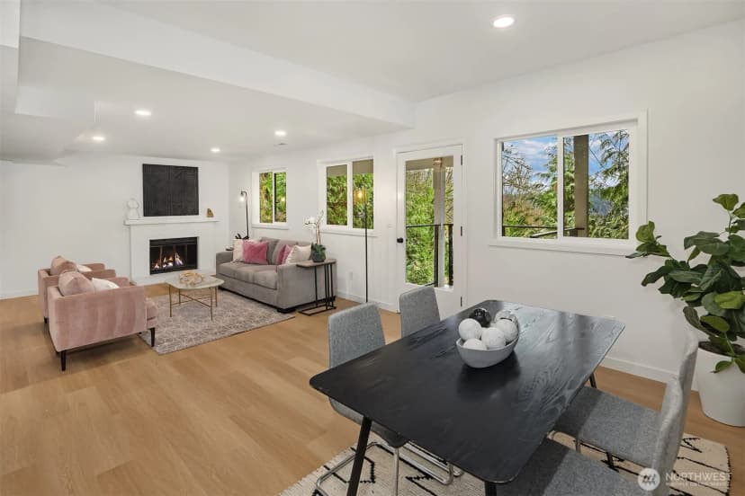 Property photo for 14214 Westwood Place Ne, Seattle photo 25