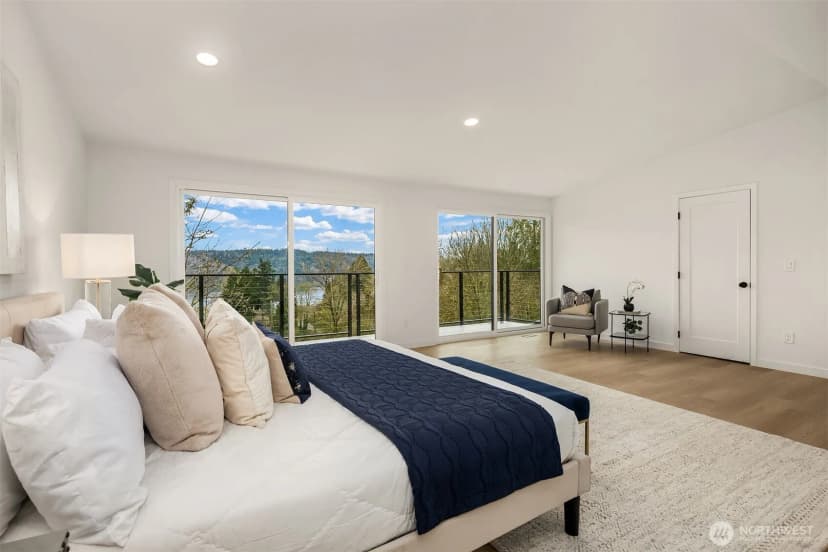 Property photo for 14214 Westwood Place Ne, Seattle photo 17