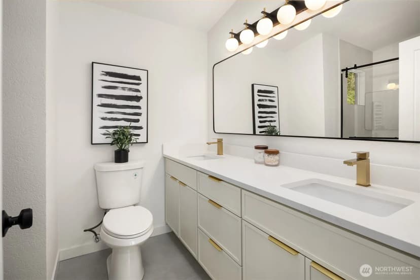Property photo for 14214 Westwood Place Ne, Seattle photo 19