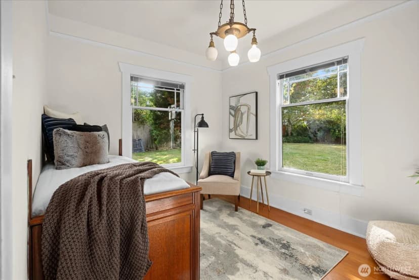 Property photo for 3222 41st Avenue Sw, Seattle photo 11