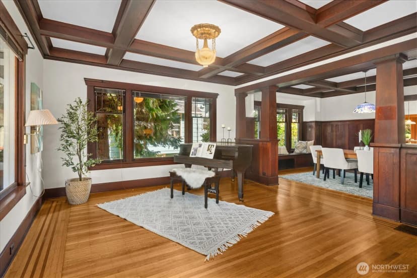 Property photo for 3222 41st Avenue Sw, Seattle photo 6