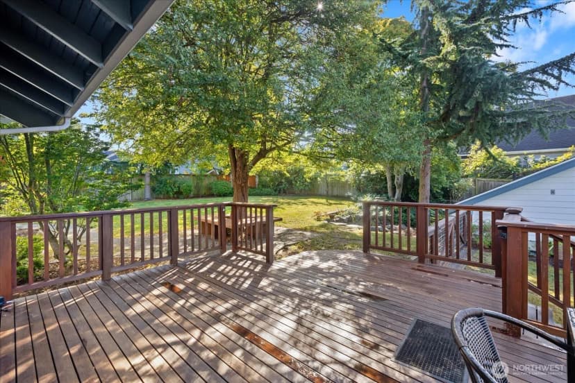 Property photo for 3222 41st Avenue Sw, Seattle photo 21