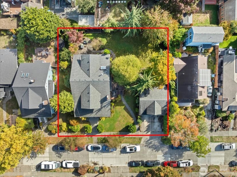 Property photo for 3222 41st Avenue Sw, Seattle photo 24