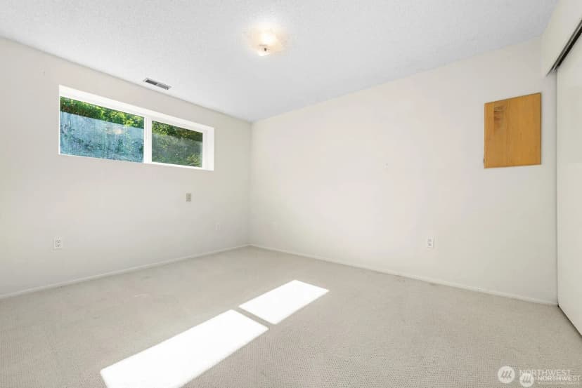 Property photo for 14221 Se 10th Place, Bellevue photo 19