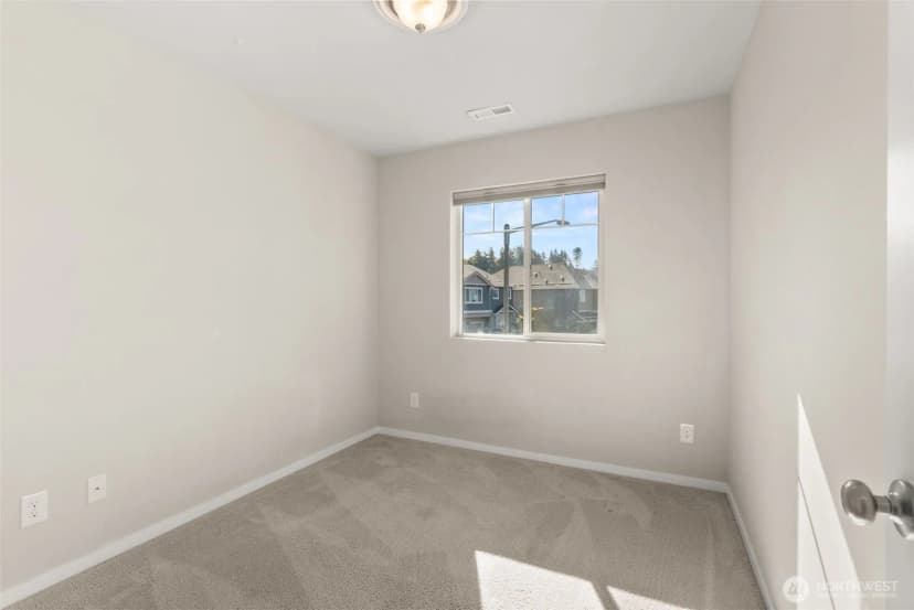 Property photo for 28001 S 14th Court, Des Moines photo 25